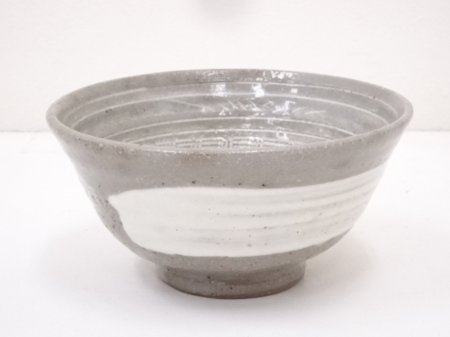 刷毛目三嶋茶碗